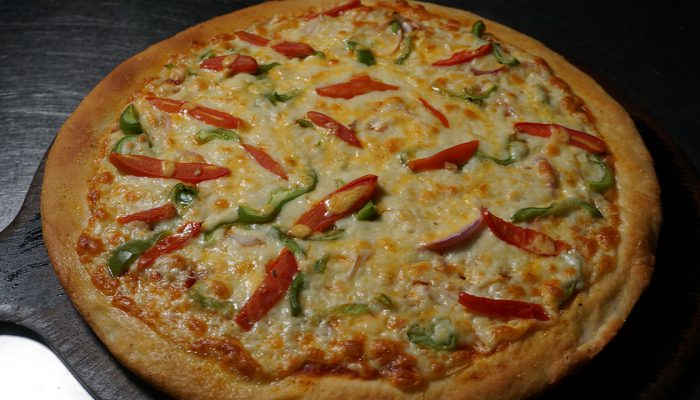Gujarat's Famous Pizza Giant William John's Pizza opens up its branch at this place!